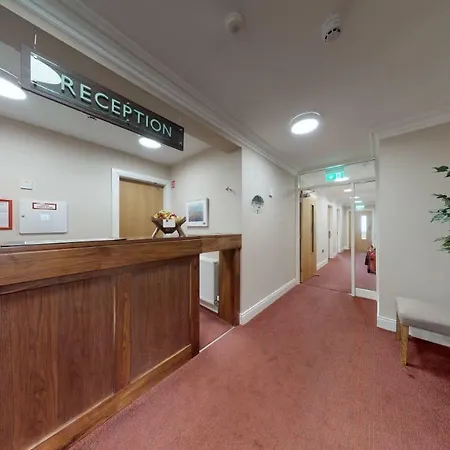 Foyle Hotel 3*