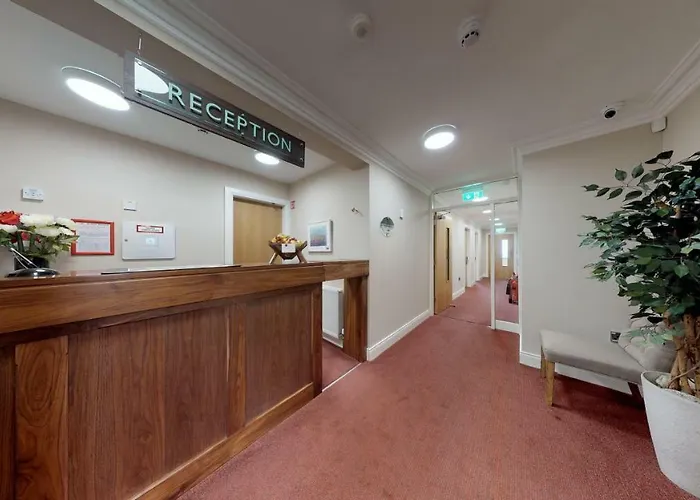 Foyle Hotel 3*